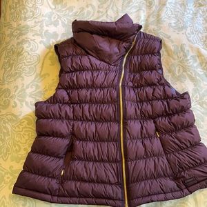 Athleta asymmetrical puffy vest